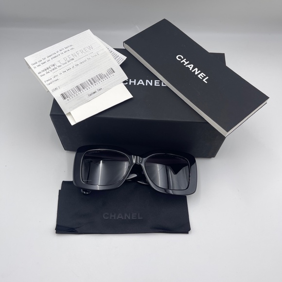 Chanel quilted CC lol rectangle sunglasses in black 5483A women with receipt - Picture 1 of 8